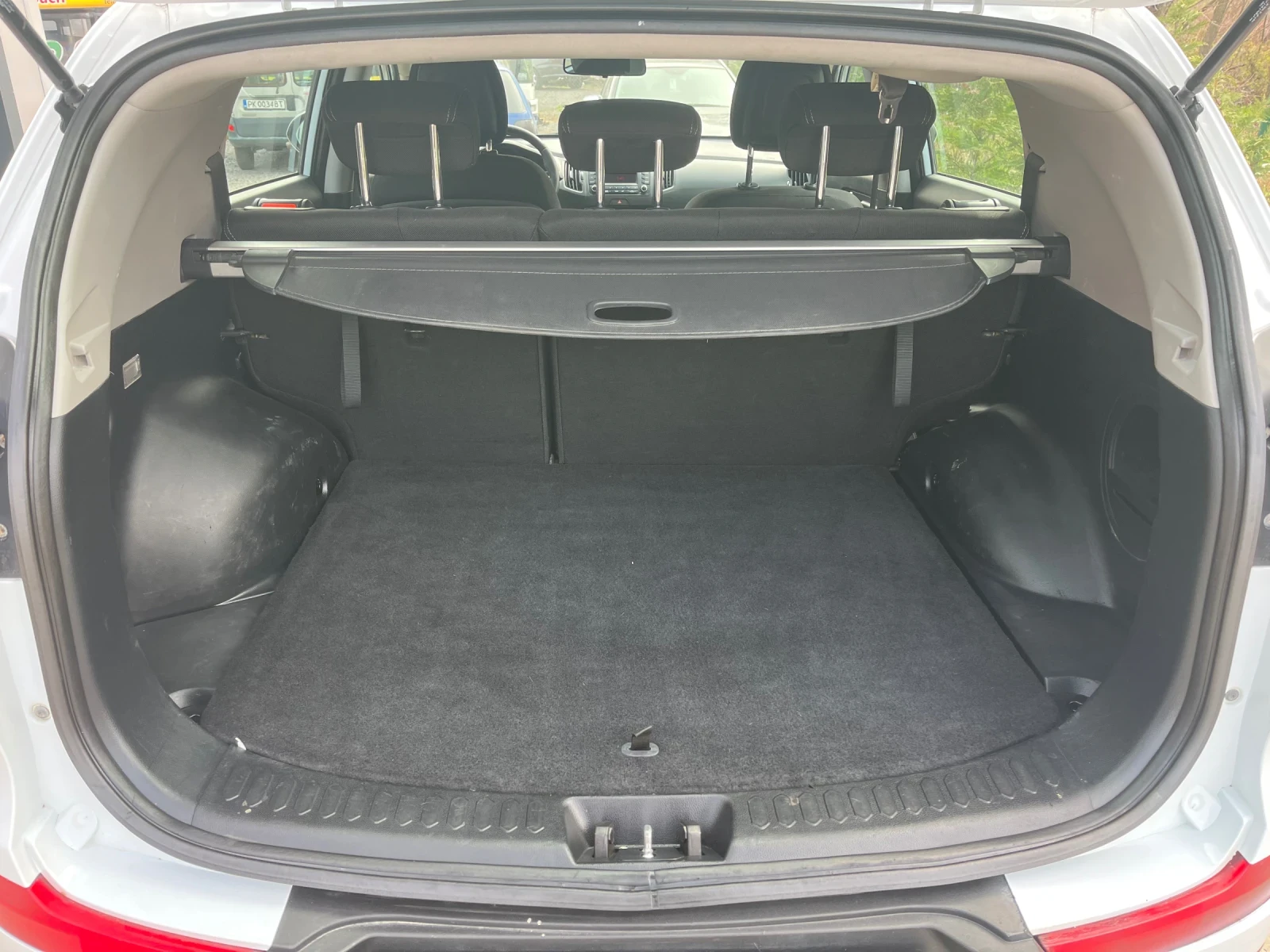 Kia Sportage 2.0crdi 4* 4, снимка 10 - Автомобили и джипове - 54831269