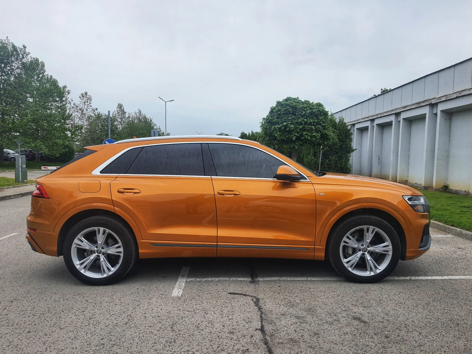 Audi Q8 55 TFSI S-LINE, снимка 4 - Автомобили и джипове - 55212990