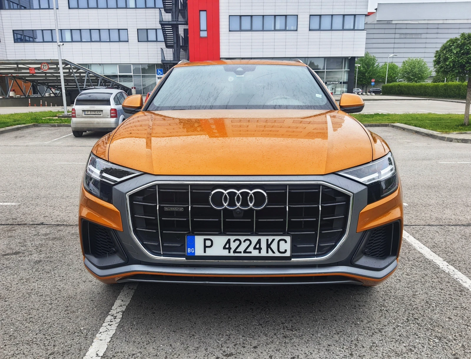 Audi Q8 55 TFSI S-LINE, снимка 3 - Автомобили и джипове - 55212990