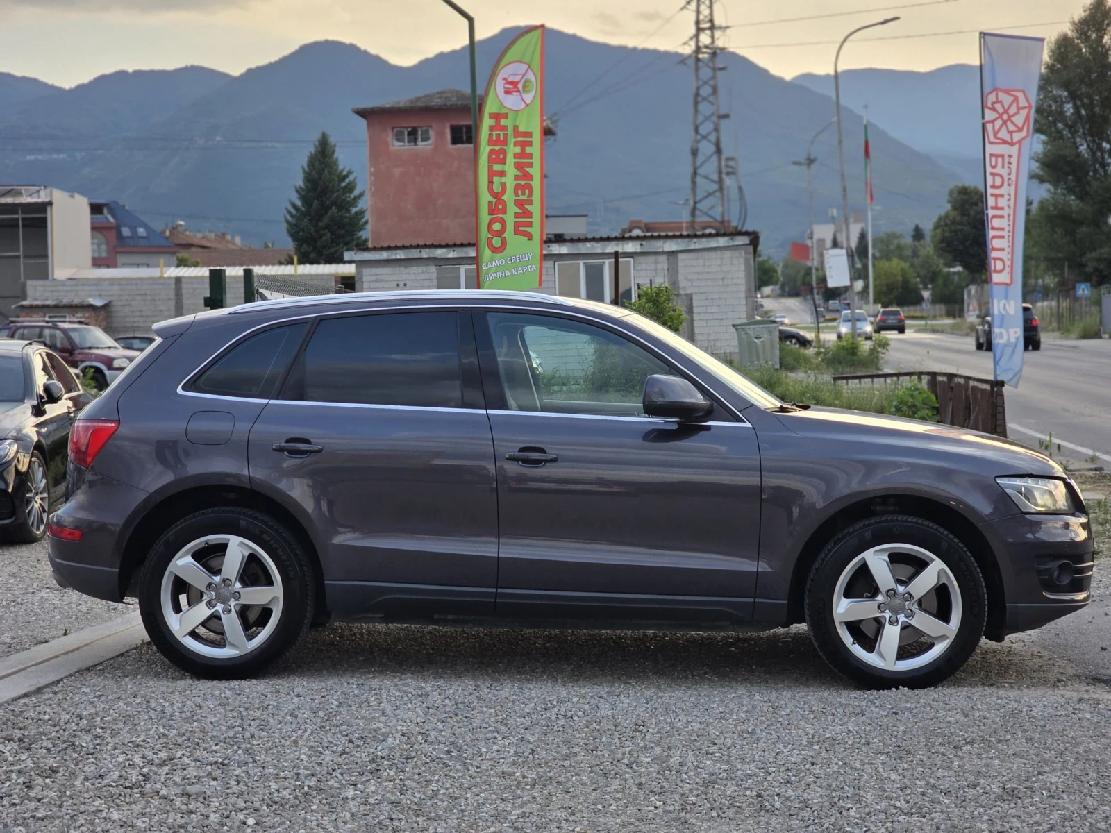 Audi Q5 3.0 tdi 239 k.c. Quattro Собствен  Лизинг, снимка 6 - Автомобили и джипове - 55304424