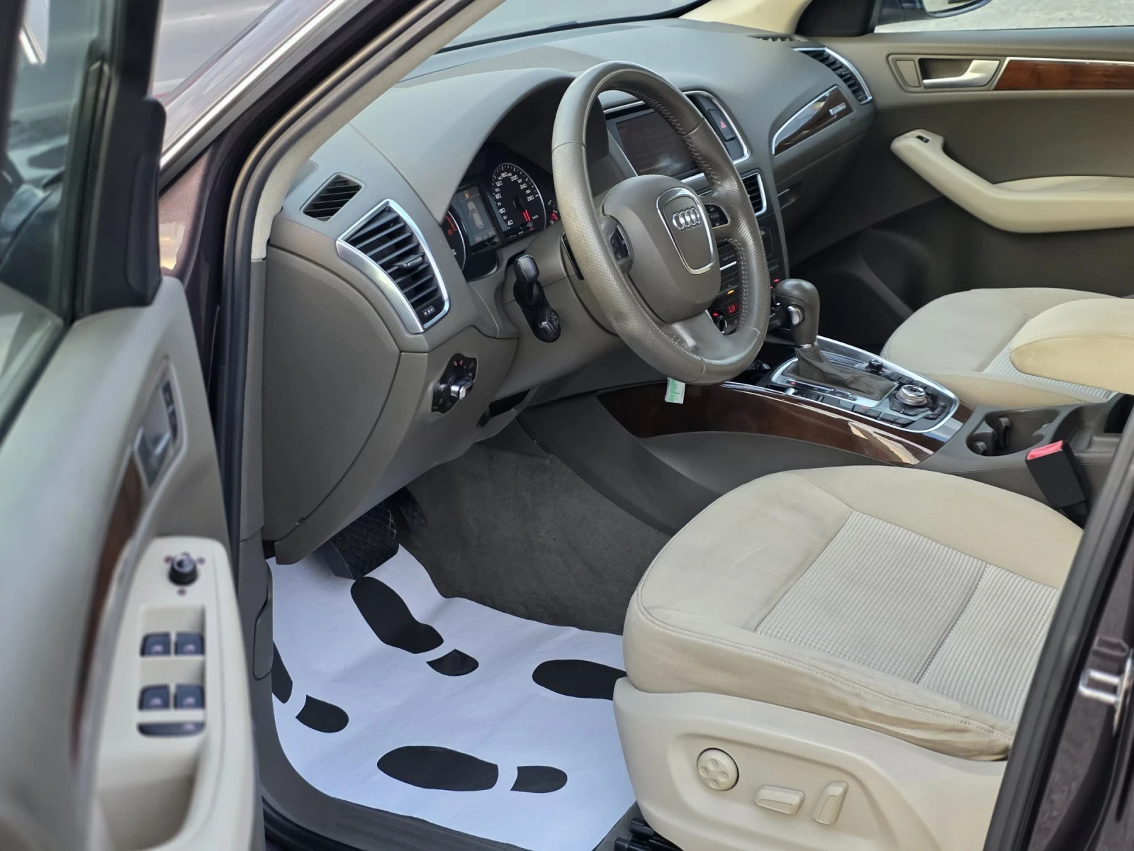 Audi Q5 3.0 tdi 239 k.c. Quattro Собствен  Лизинг, снимка 9 - Автомобили и джипове - 55304424