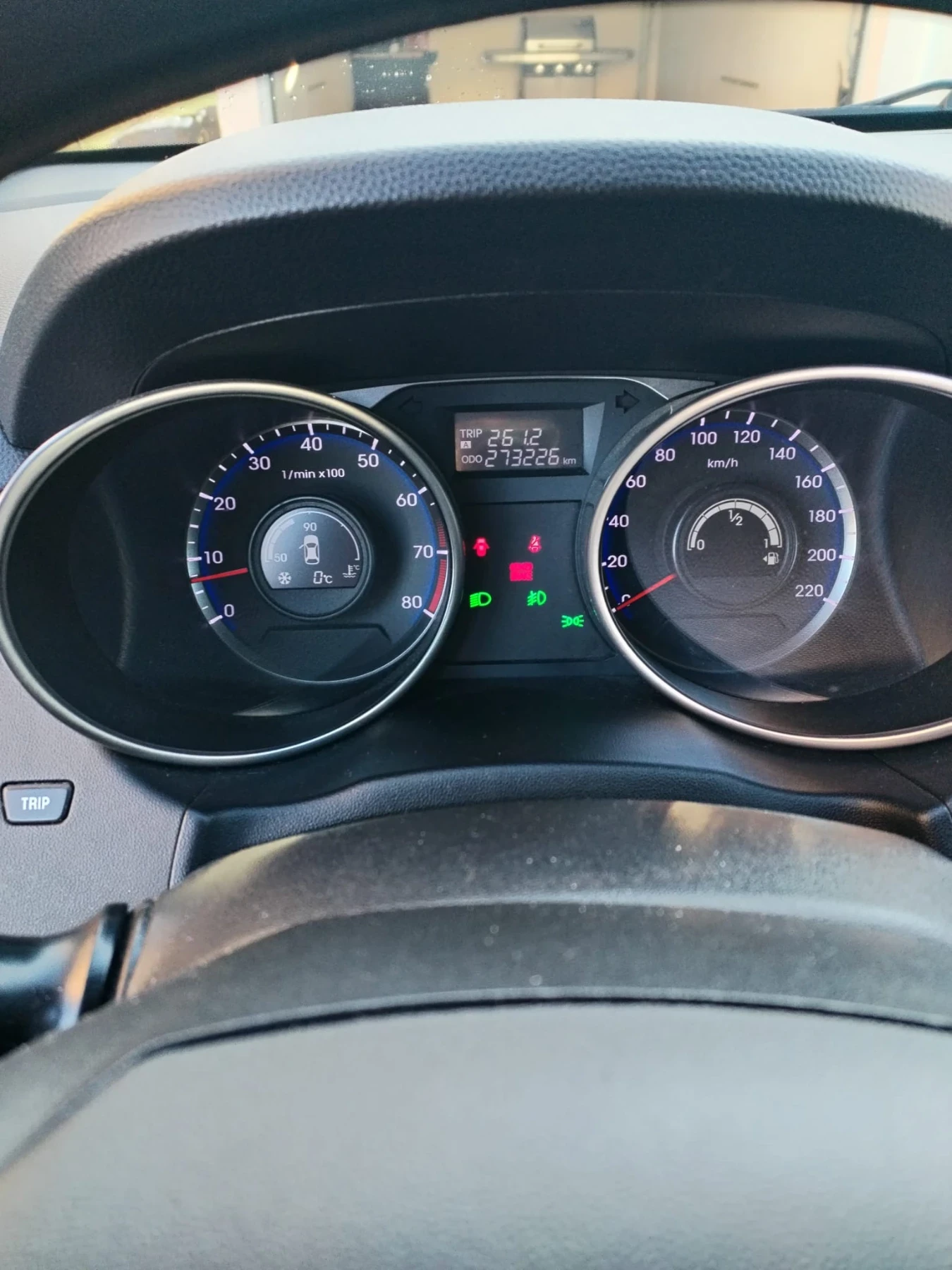 Hyundai IX35, снимка 10 - Автомобили и джипове - 55659826