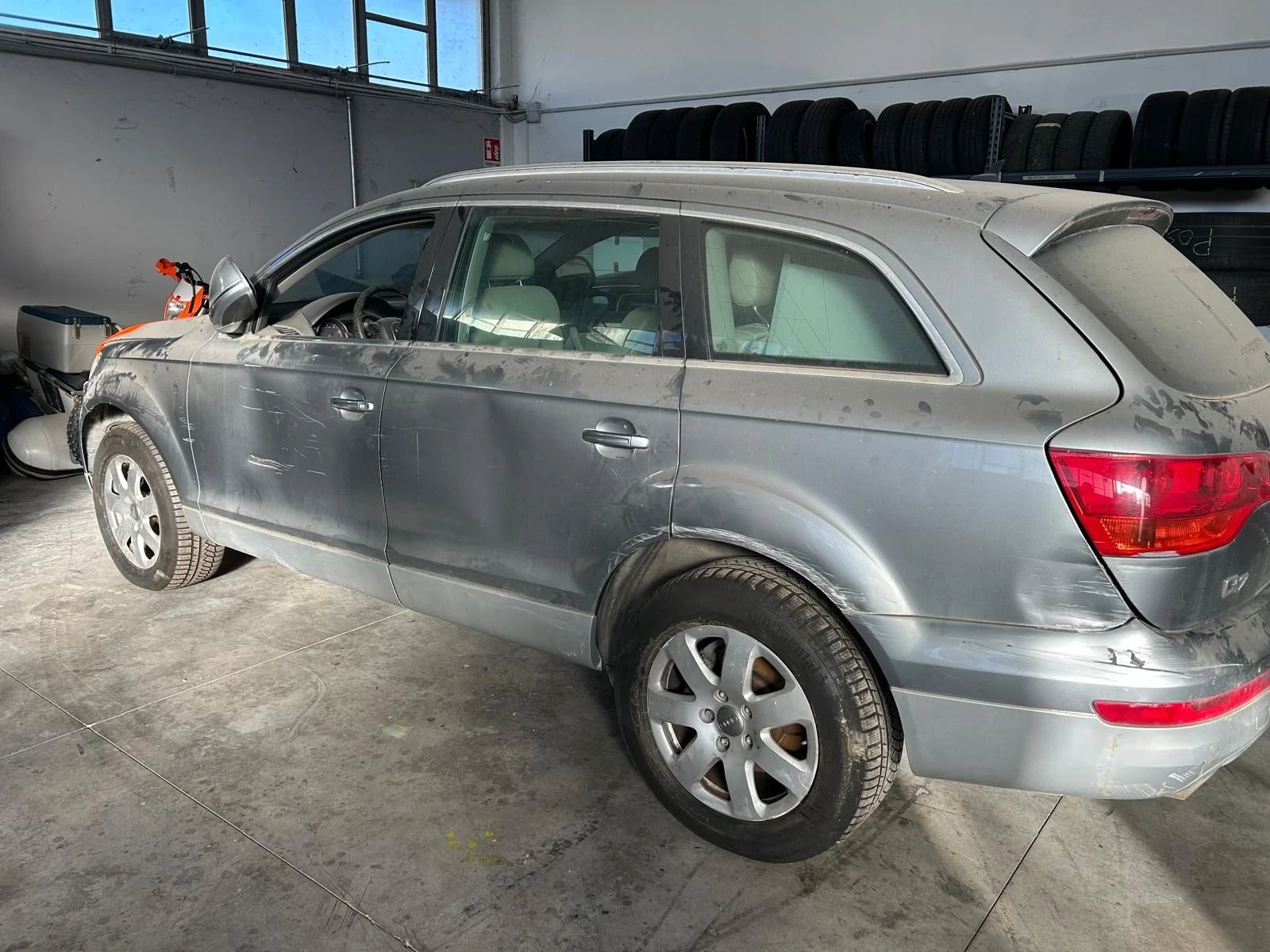 Audi Q7, снимка 4 - Автомобили и джипове - 55662323