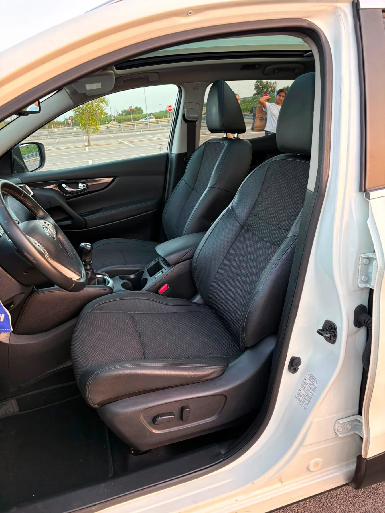 Nissan Qashqai Бензин, панорама, снимка 10 - Автомобили и джипове - 55812356