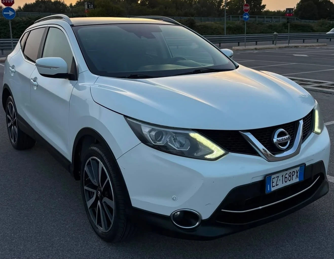 Nissan Qashqai Бензин, панорама, снимка 7 - Автомобили и джипове - 55812356