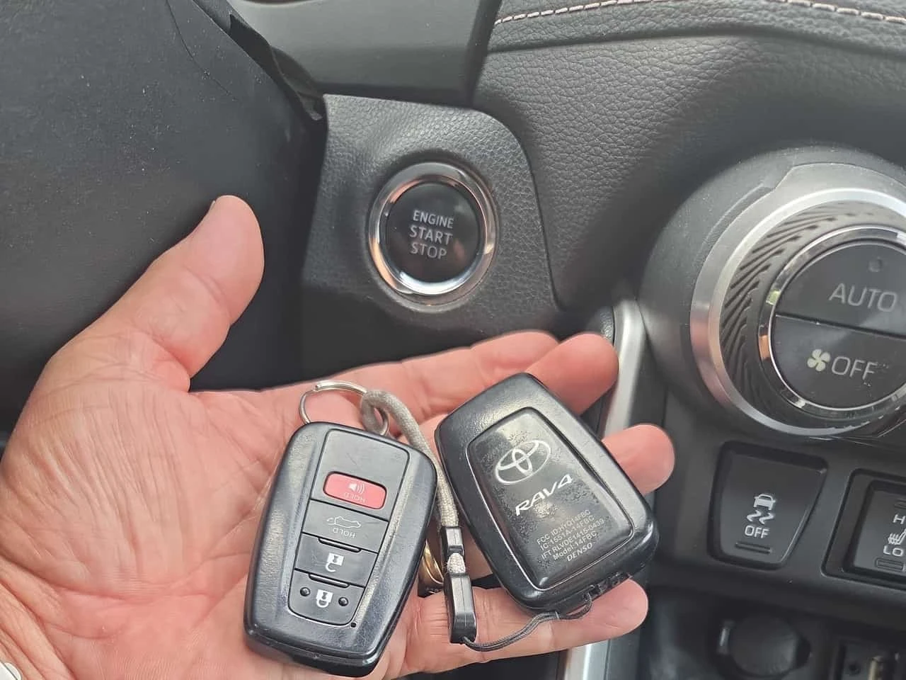 Toyota Rav4 * XLE * CARFAX * ��� ������������ ������ | Mobile.bg � ����������� 14