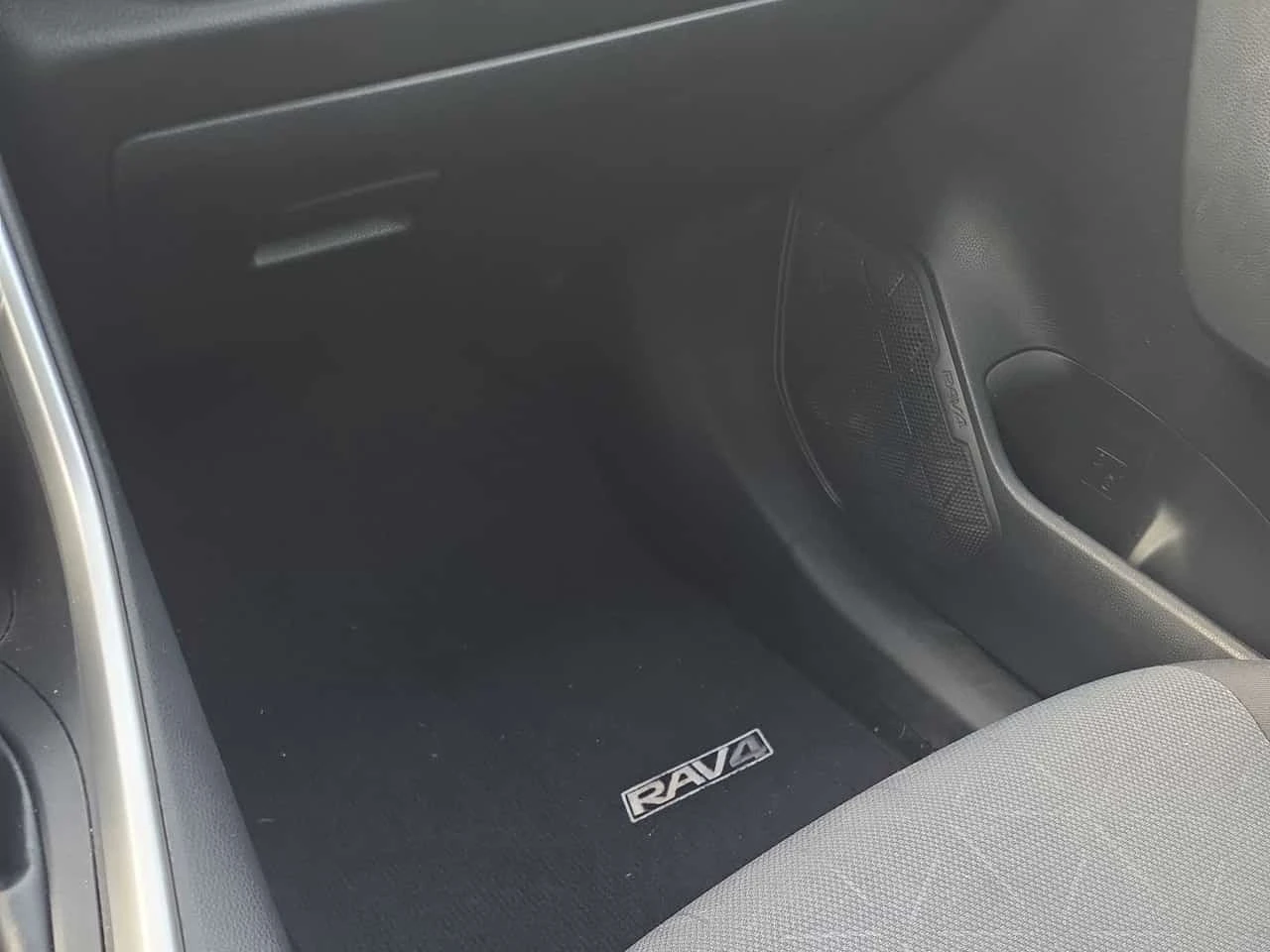 Toyota Rav4 * XLE * CARFAX * ��� ������������ ������ | Mobile.bg � ����������� 17