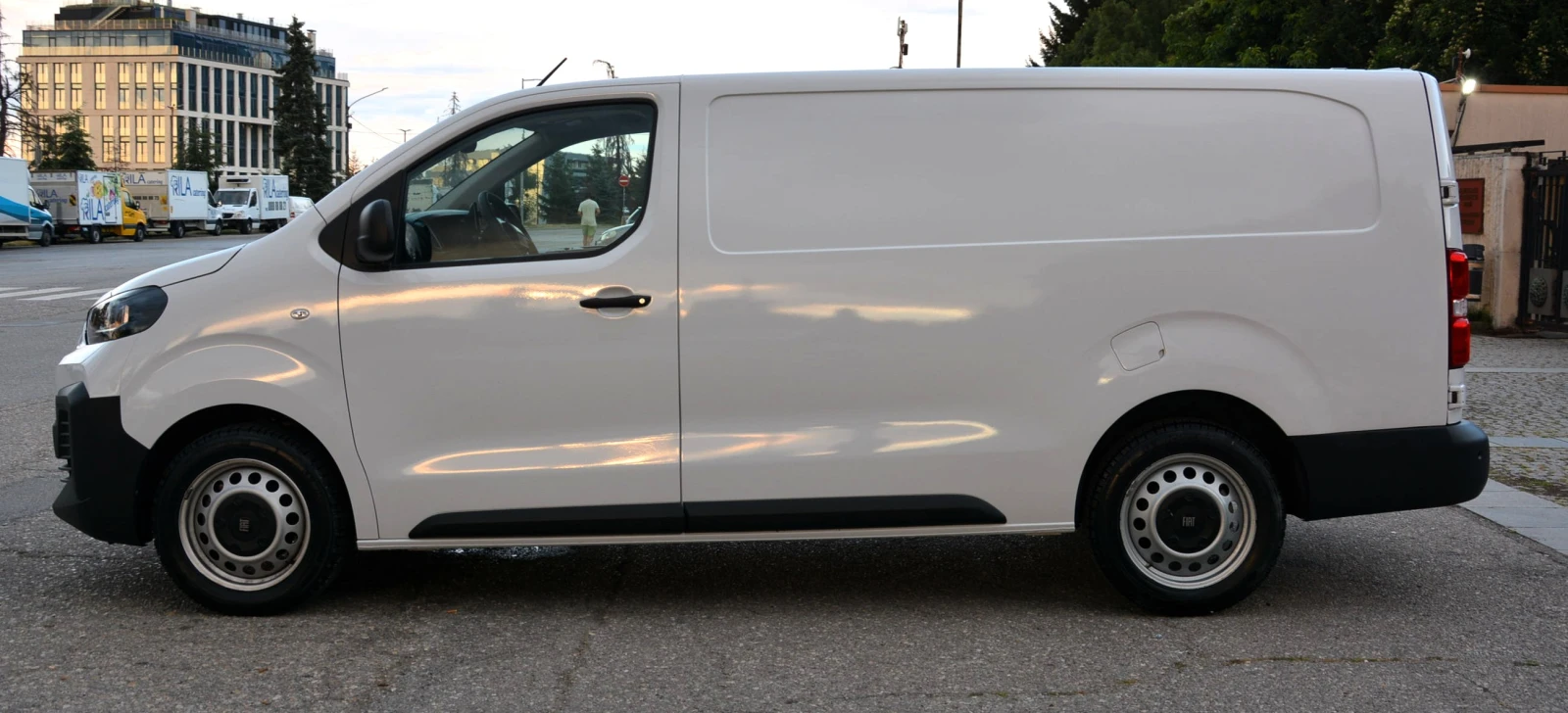 Citroen Jumpy L3 2.0 HDI 2+ 1 10k km 360 Camera Autopilot Navi , снимка 2 - Бусове и автобуси - 55267320