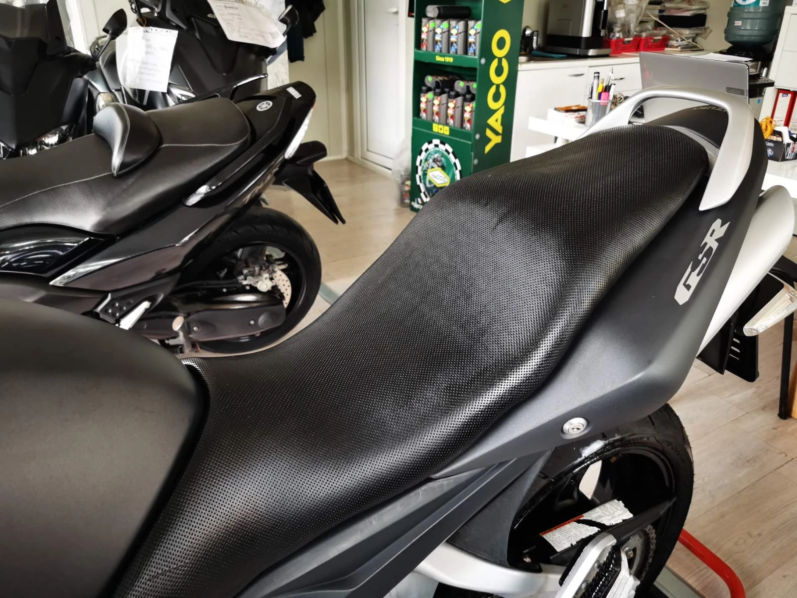 Suzuki Gsr 600i 09.2007г - изображение 3