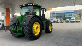      John Deere 8270R