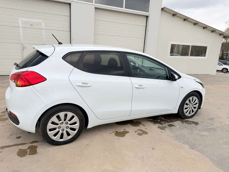 Kia Ceed 1.4i 100к.с 6ск* BRC* NOVA* UNIKAT* , снимка 13 - Автомобили и джипове - 40050991
