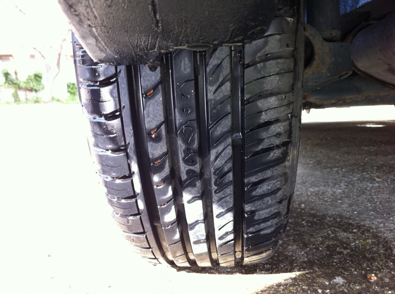 VW Golf 1.6 АГУ, снимка 9 - Автомобили и джипове - 50678397