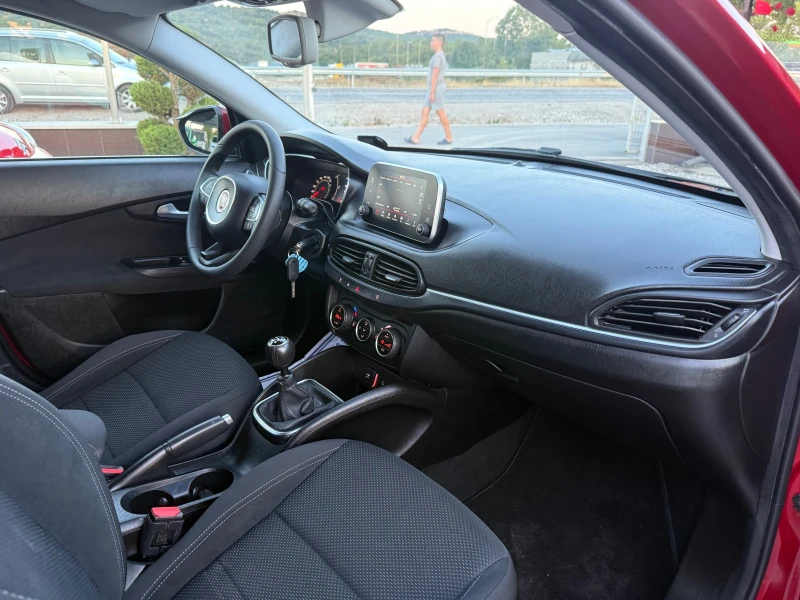 Fiat Tipo 1, 6 JTD НАВИГАЦИЯ !! ДИСТРОНИК !! , снимка 9 - Автомобили и джипове - 51453465