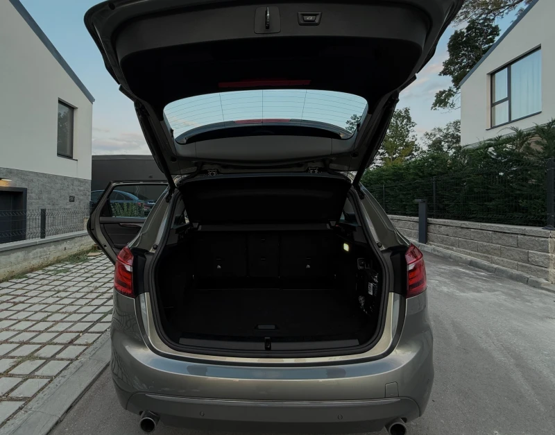 BMW 2 Active Tourer 220d, снимка 16 - Автомобили и джипове - 52561791