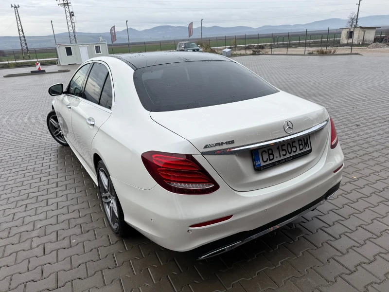 Mercedes-Benz E 220 E 220 d, снимка 4 - Автомобили и джипове - 52469946