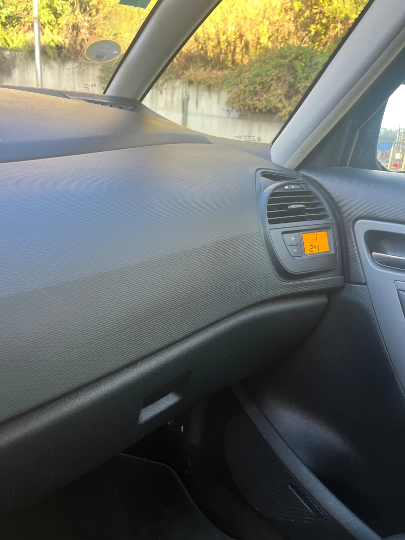 Citroen C4 Picasso 1.6 HDI Comfort Face, снимка 8 - Автомобили и джипове - 52850148