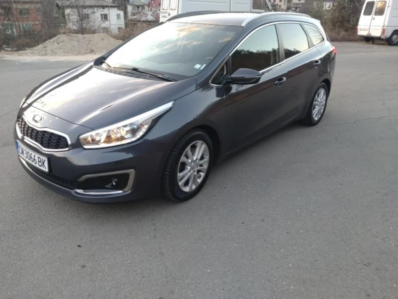 Kia Ceed 1.6, снимка 6 - Автомобили и джипове - 53225477