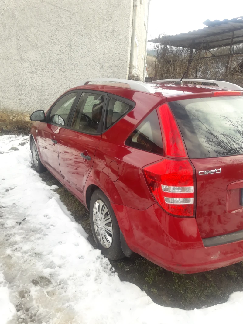 Kia Ceed, снимка 4 - Автомобили и джипове - 53381354