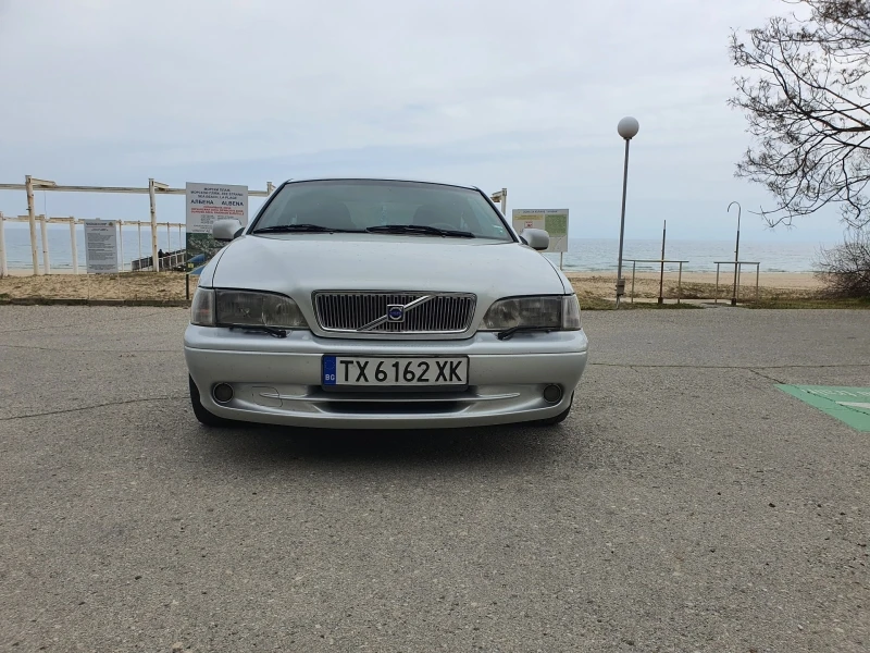 Volvo C70 2.0 T5, снимка 1 - Автомобили и джипове - 46737161