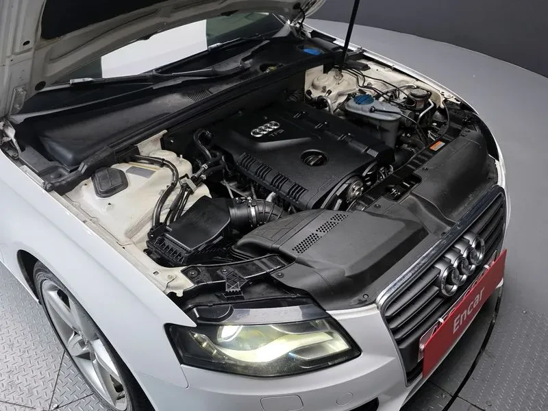 Audi A4 2.0 TFSI Quattro, снимка 6 - Автомобили и джипове - 54548594