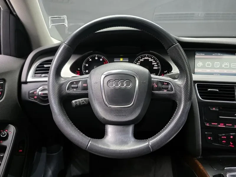 Audi A4 2.0 TFSI Quattro, снимка 13 - Автомобили и джипове - 54548594