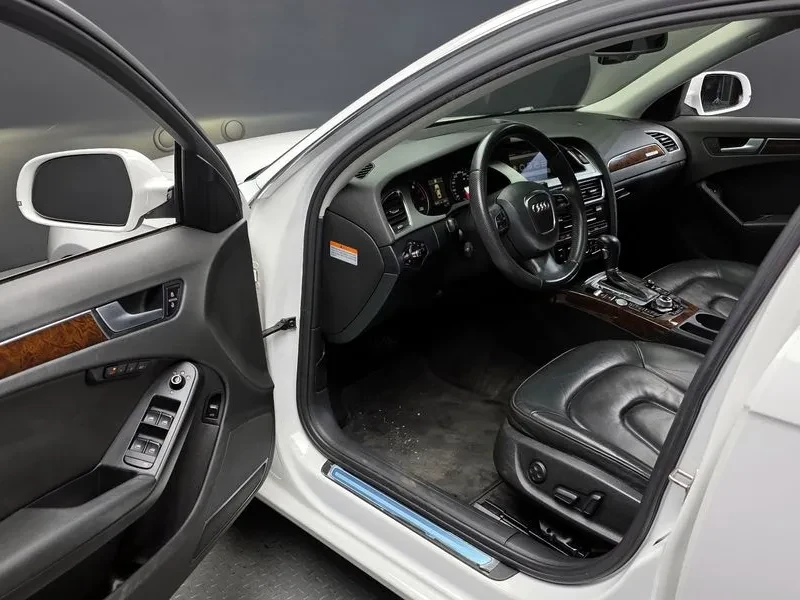 Audi A4 2.0 TFSI Quattro, снимка 11 - Автомобили и джипове - 54548594