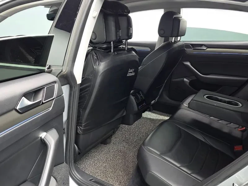 VW Arteon 2.0 TDI PRESTIGE, снимка 12 - Автомобили и джипове - 55560266