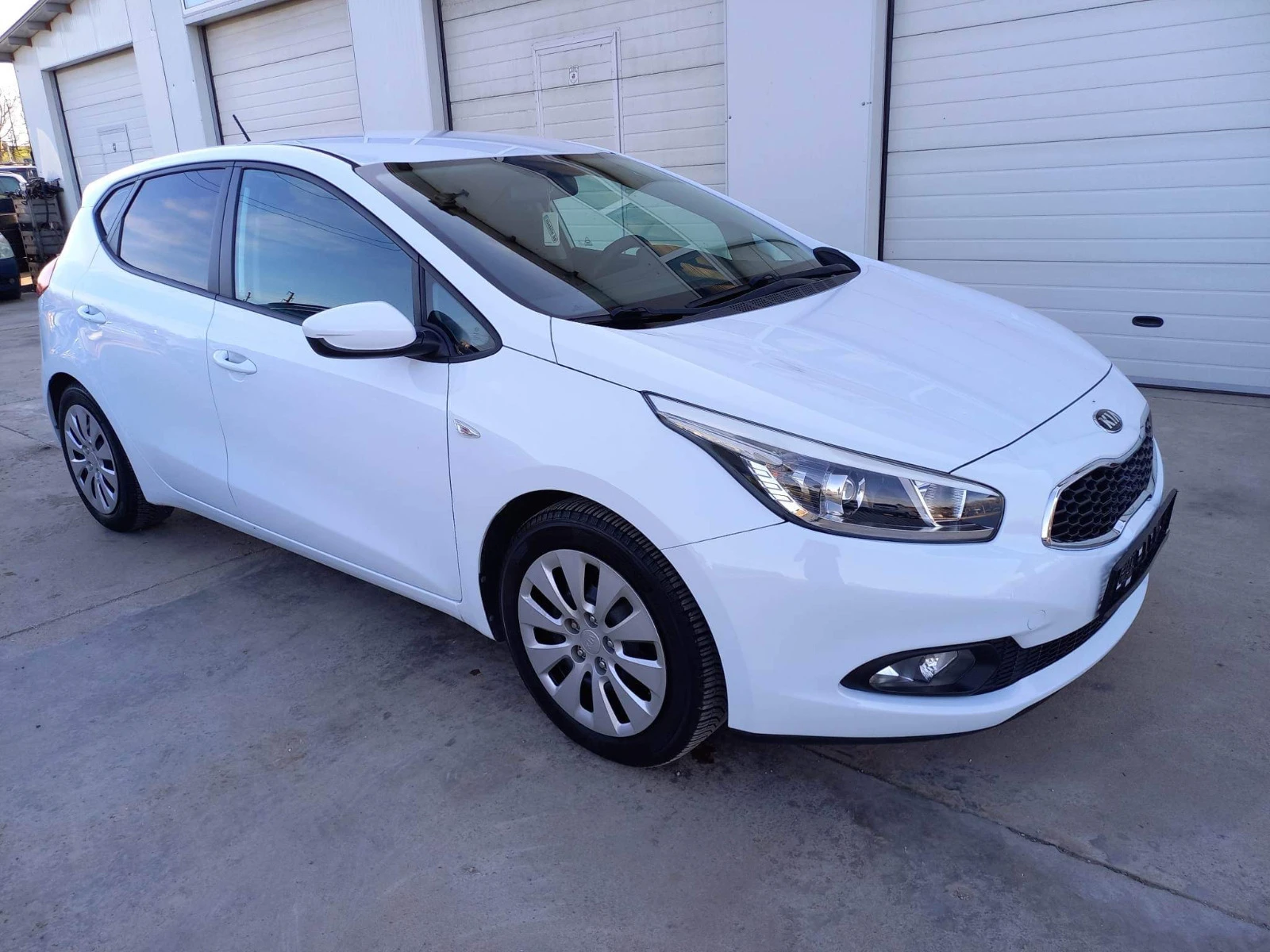 Kia Ceed 1.4i BRC* NOVA* UNIKAT*  | Mobile.bg   12