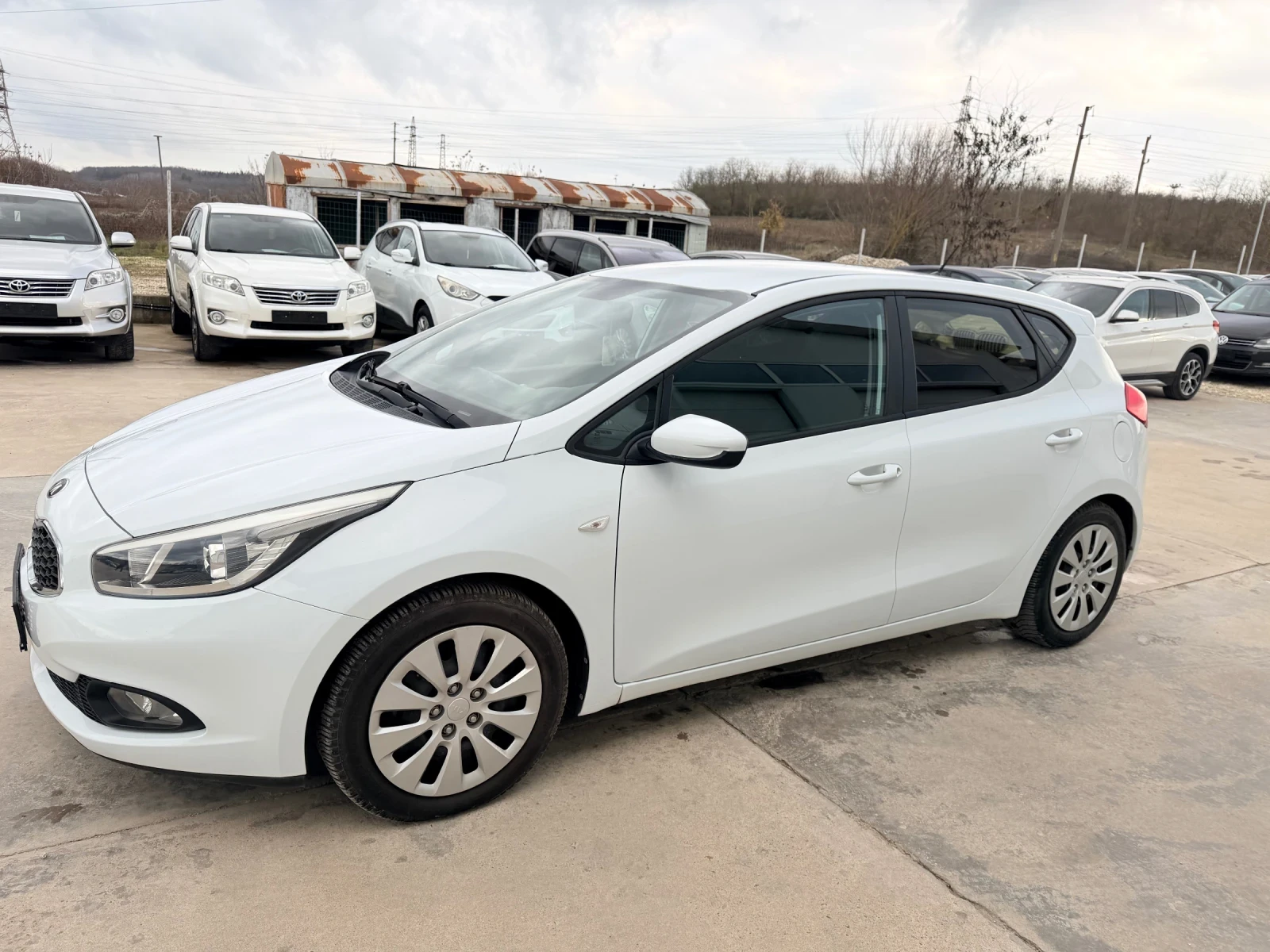 Kia Ceed 1.4i 100. 6* BRC* NOVA* UNIKAT*  | Mobile.bg   3