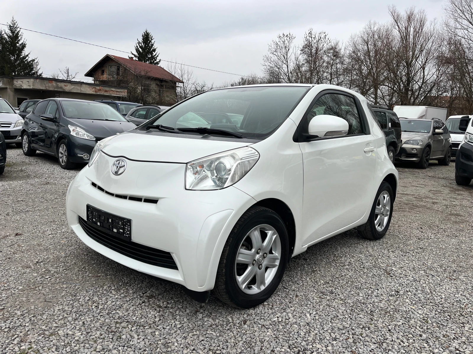 Toyota IQ 1.0I VVT-I  EURO 5B - [1] 