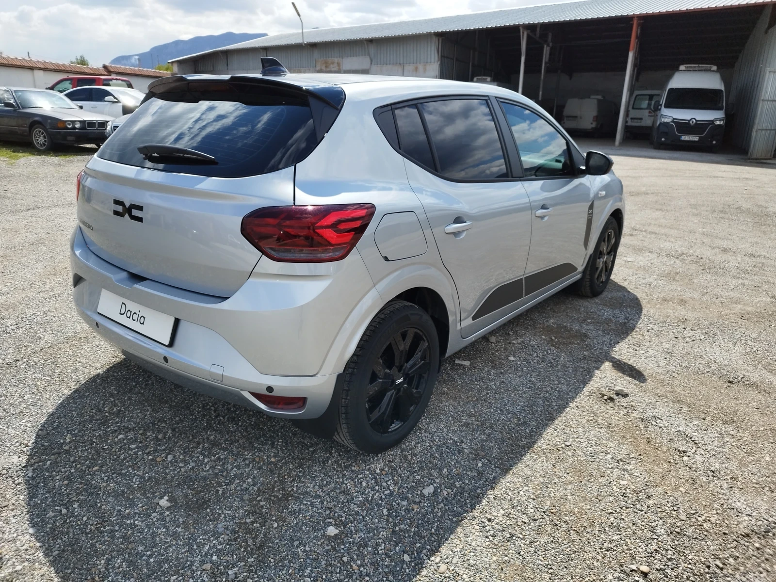 Dacia Sandero 1.0TCE - изображение 5