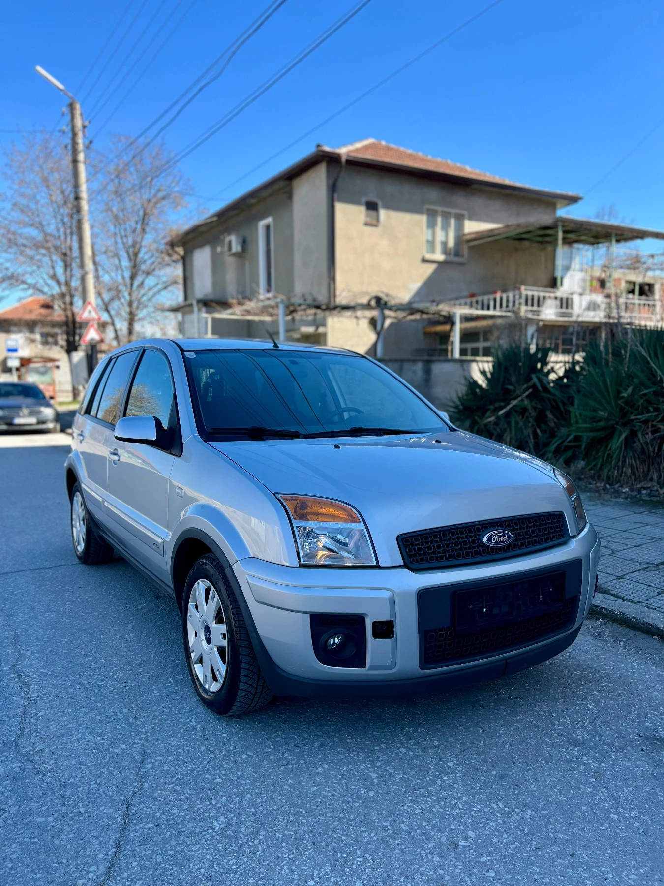 Ford Fusion 1.4 FACELIFT - изображение 2