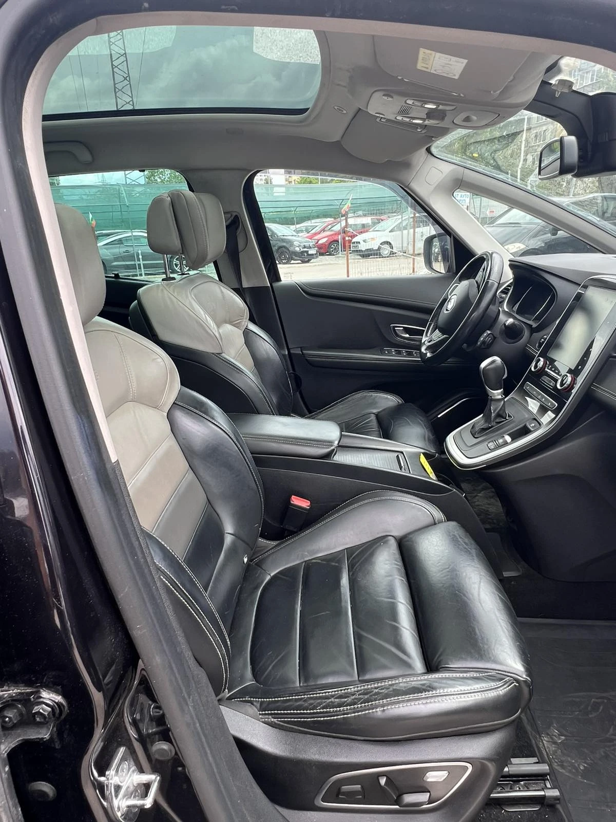 Renault Grand scenic 1.6/160 КС/ INITIALE PARIS/ 7 места/ ПАНОРАМЕН ПОК - изображение 8