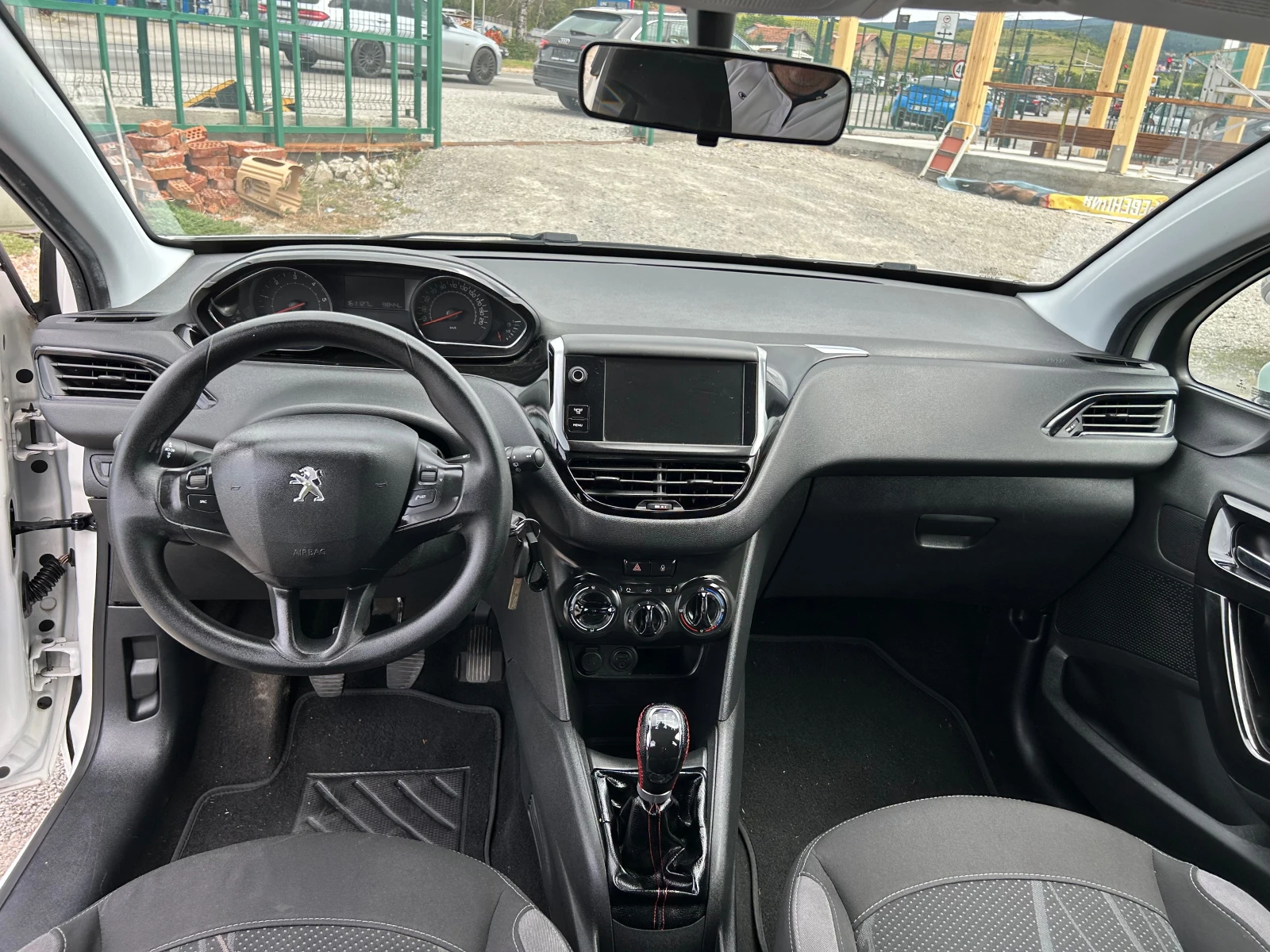Peugeot 208 1.4HDI EURO5A - изображение 10