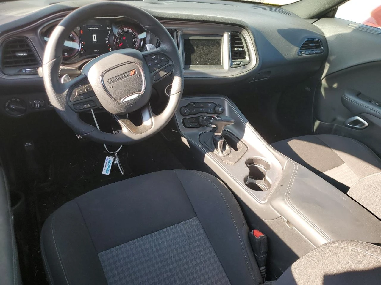 Dodge Challenger RT - изображение 8
