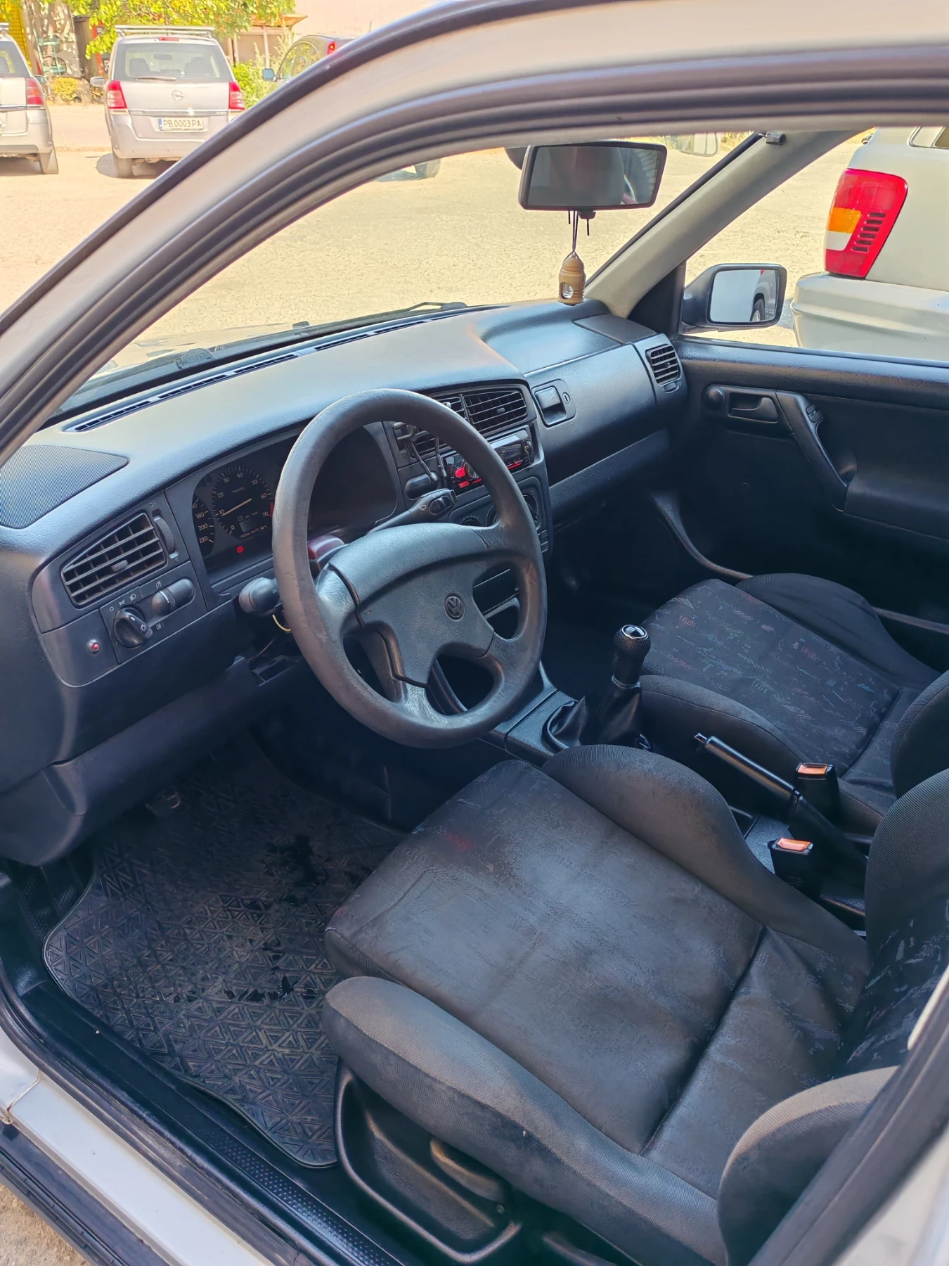VW Golf 1.6GT - изображение 9