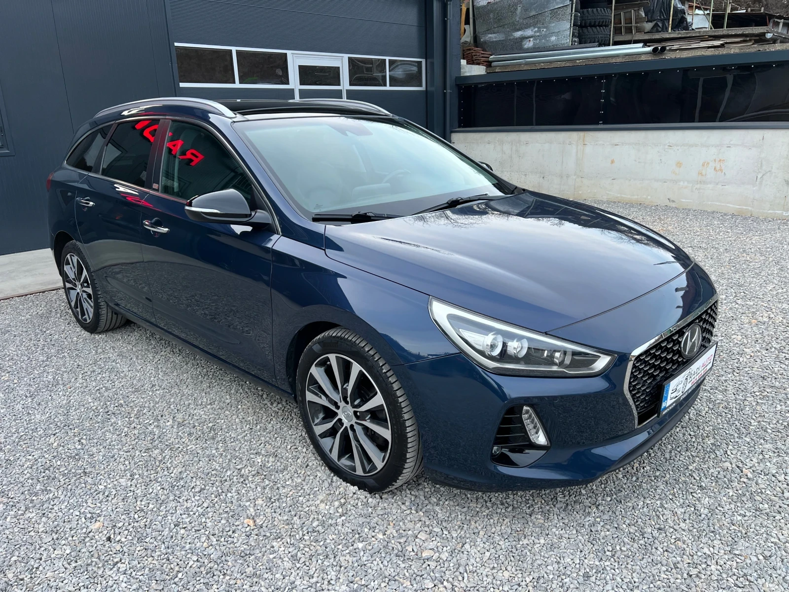 Hyundai I30 1.6CRDi ШВЕЙЦАРИЯ, снимка 2 - Автомобили и джипове - 53765111