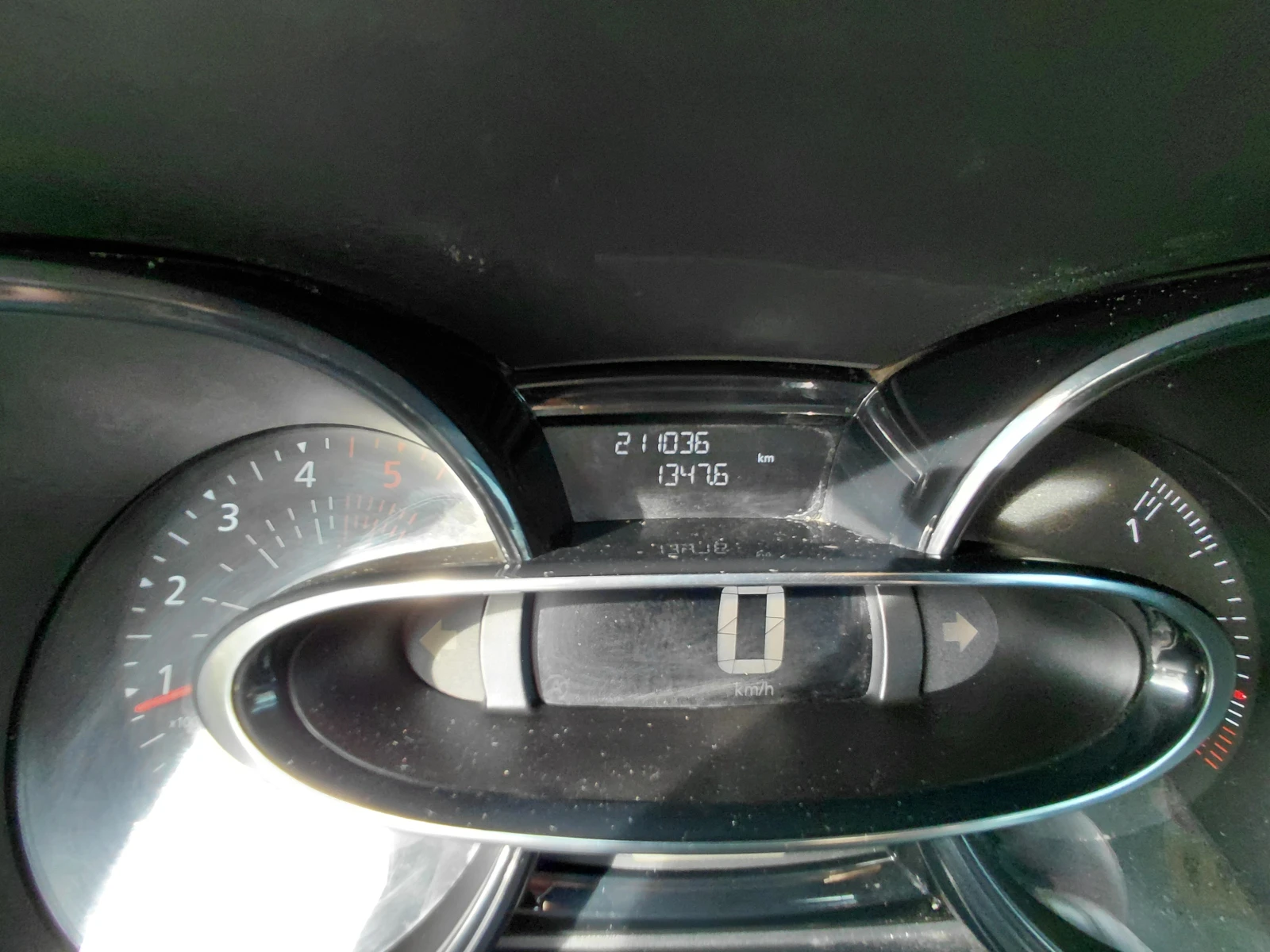 Renault Clio 1.5 dCi/75к.с/Life, снимка 14 - Автомобили и джипове - 53828372