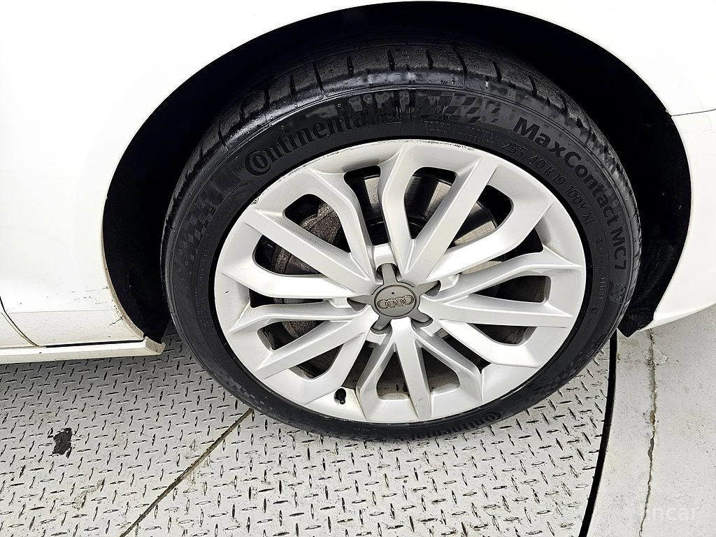 Audi A6 3.0T Quattro* BOSE* HEAD-UP* ОБДУХВАНЕ* DISTRONIC*, снимка 5 - Автомобили и джипове - 54525323