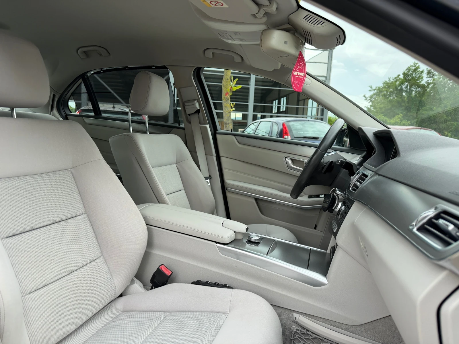 Mercedes-Benz E 220 CDI/170ps/152.000km!!!, снимка 14 - Автомобили и джипове - 54606103