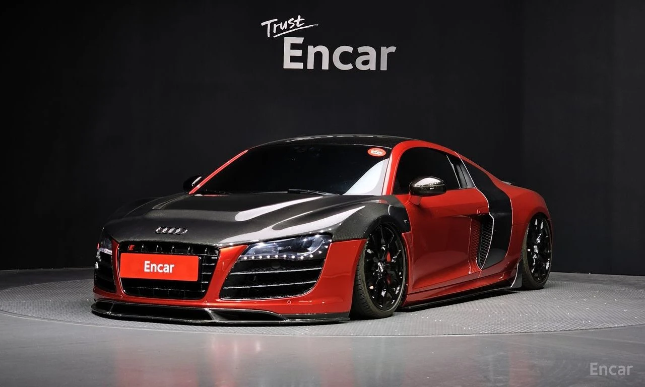 Audi R8 5.2 V10 COUPE* КОЖА* ПОДГРЕВ и ДР 