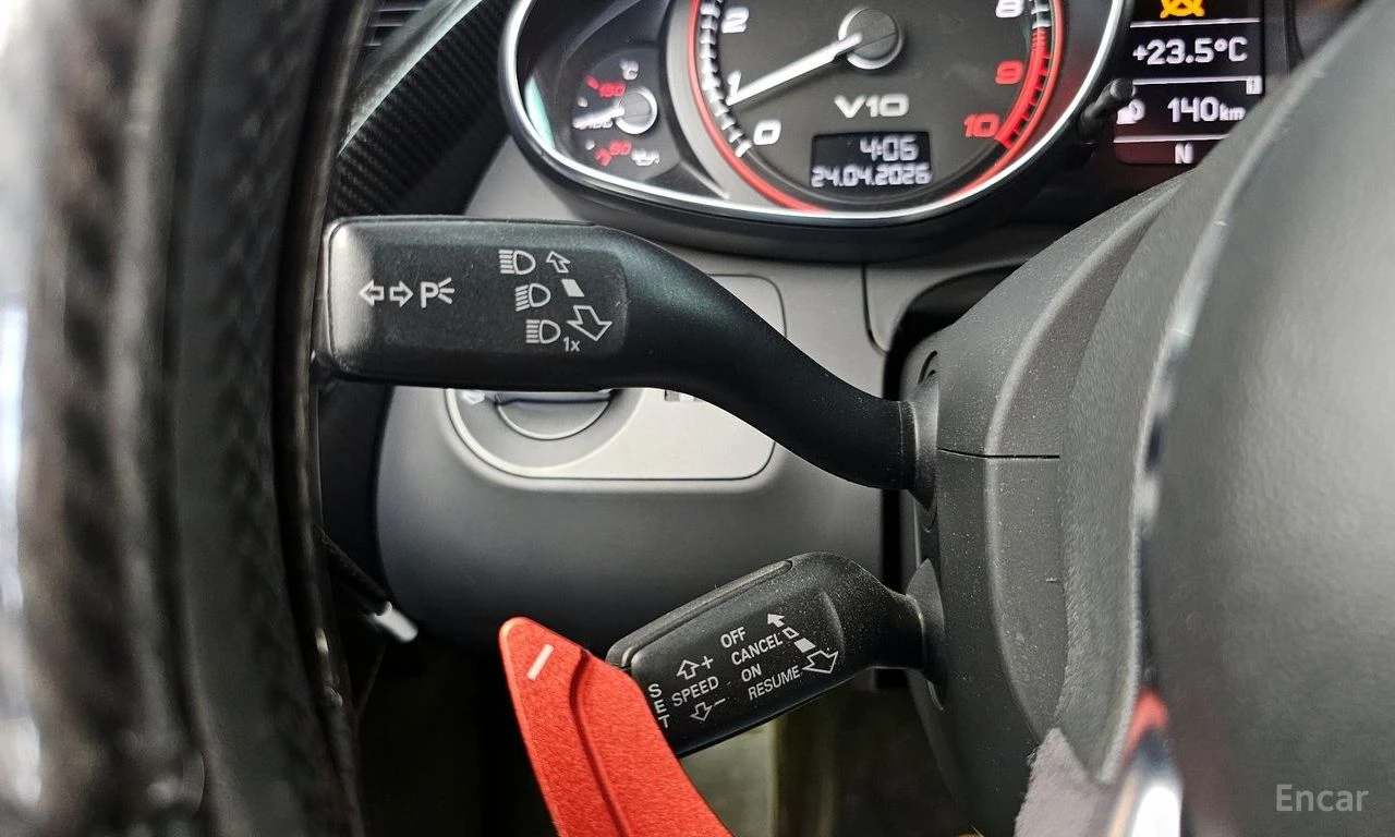 Audi R8 5.2 V10 COUPE* КОЖА* ПОДГРЕВ и ДР , снимка 15 - Автомобили и джипове - 54635905