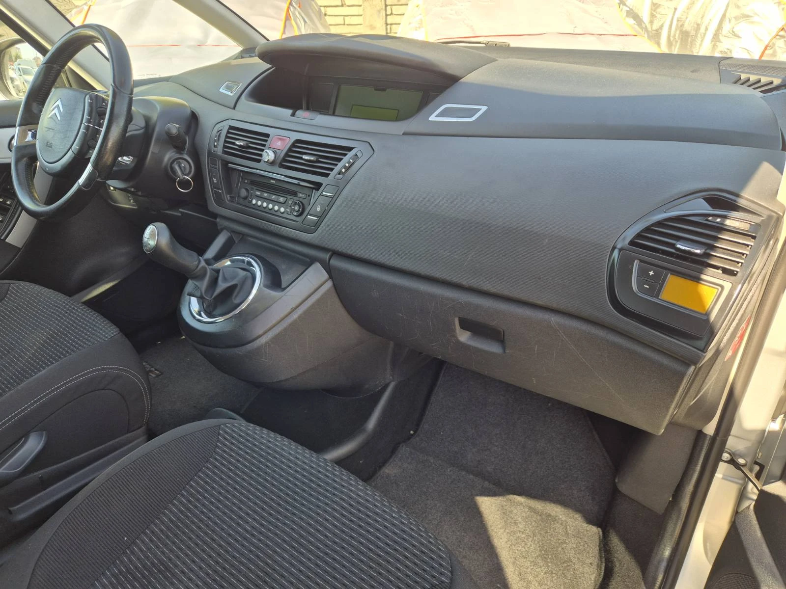 Citroen C4 Picasso 1.6HDI-, снимка 10 - Автомобили и джипове - 54716136