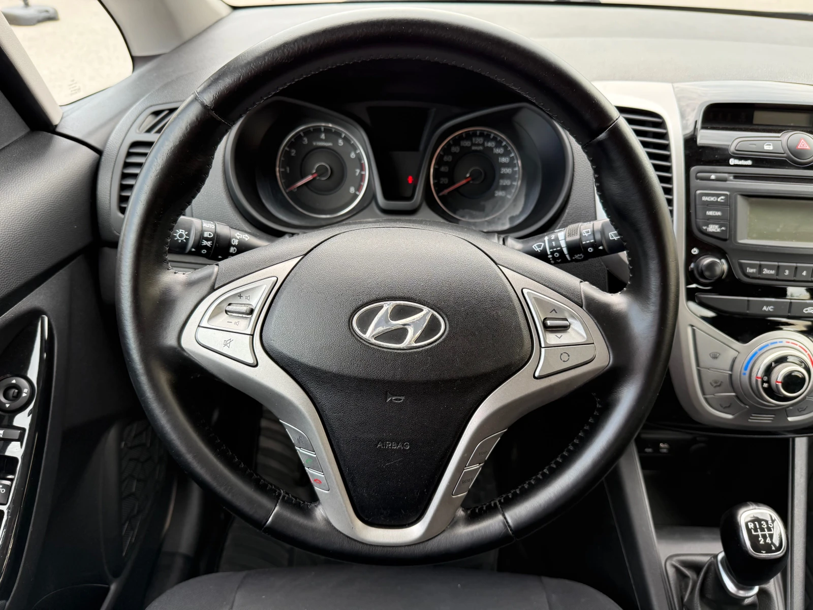 Hyundai Ix20 FACELIFT 1.4i ГАЗ/БЕНЗИН !100% РЕАЛНИ КИЛОМЕТРИ !, снимка 12 - Автомобили и джипове - 54940209