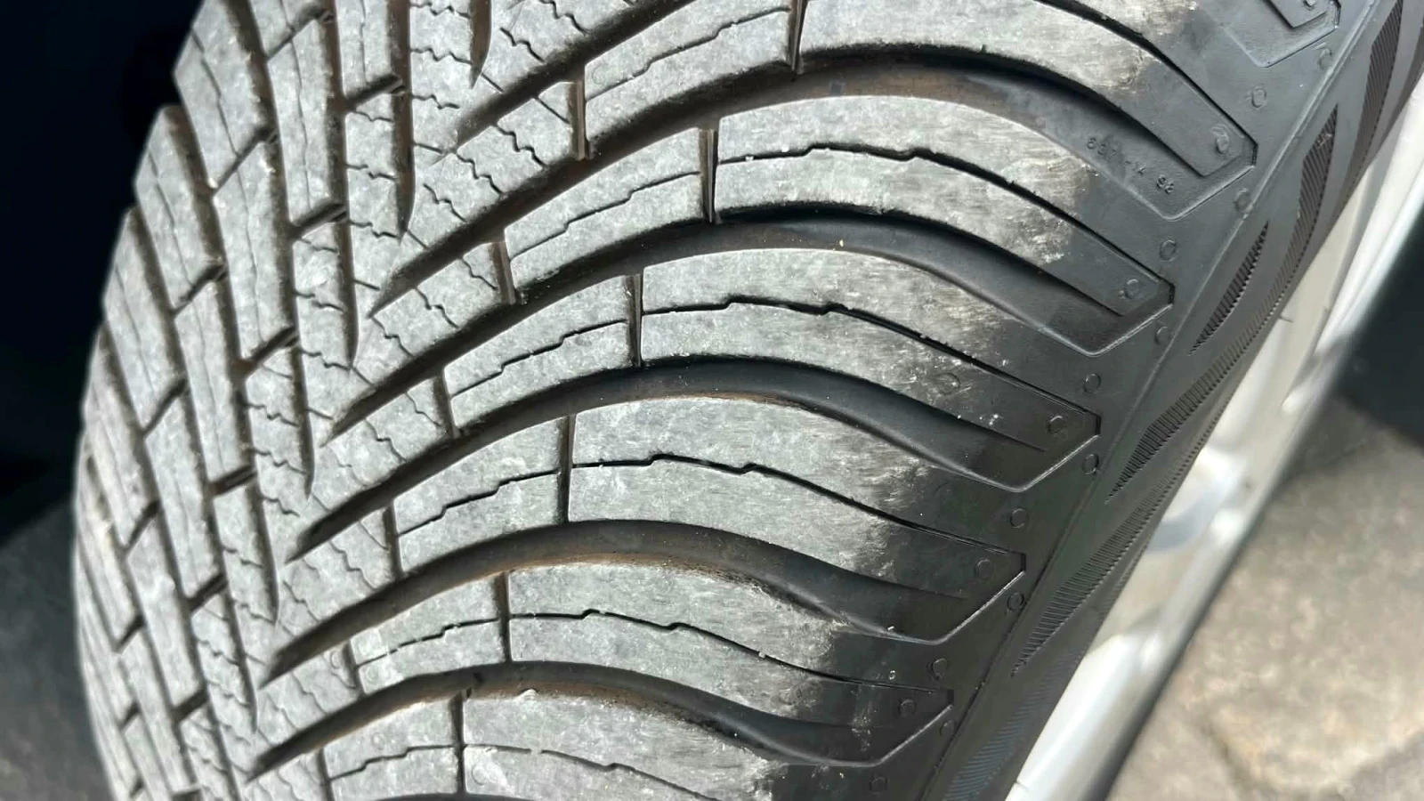 VW Golf 1.9TDI-NAVI-6 скорости, снимка 15 - Автомобили и джипове - 54944030