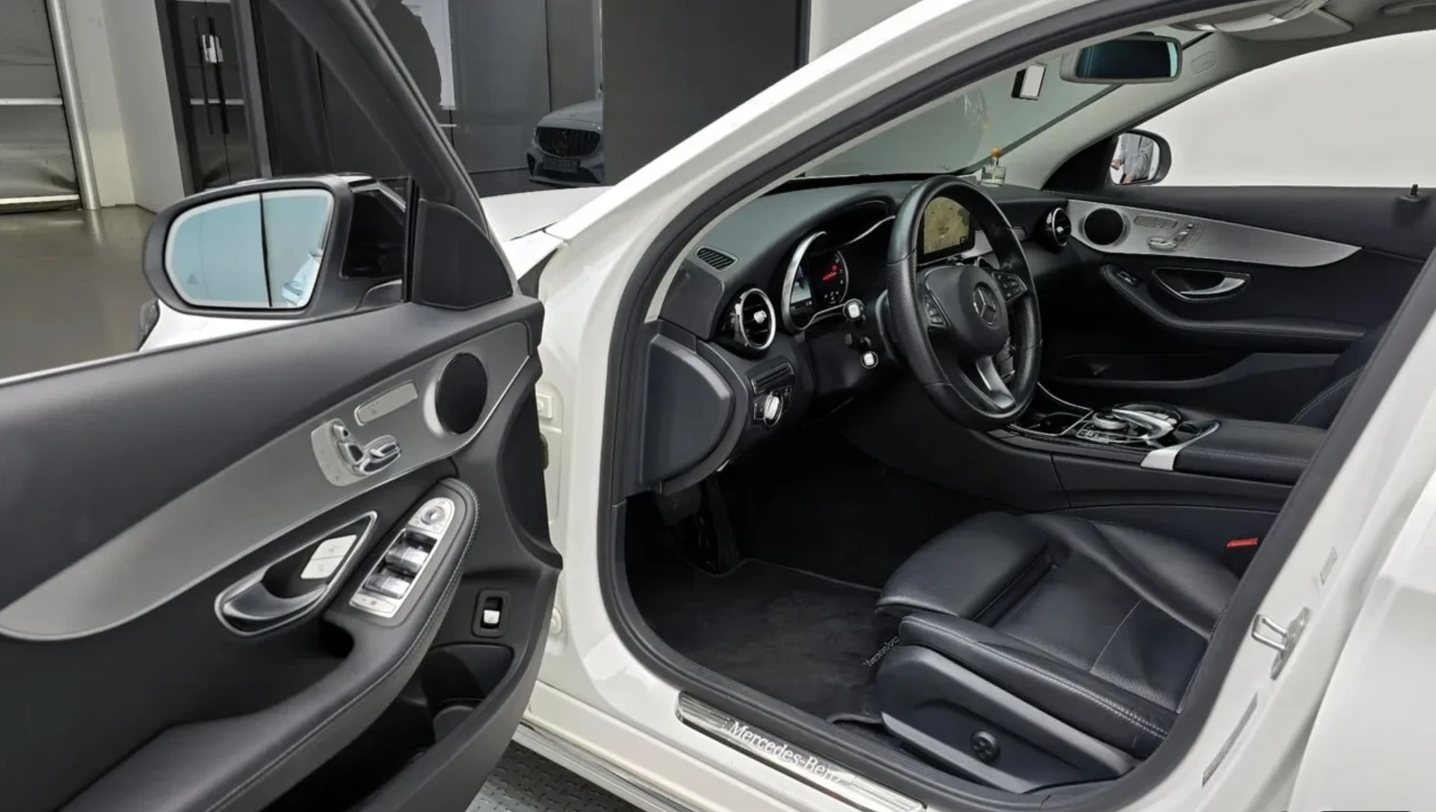 Mercedes-Benz C 200 C43 AMG ПАКЕТ / BURMESTER / ШИБИДАХ /, снимка 6 - Автомобили и джипове - 55062571