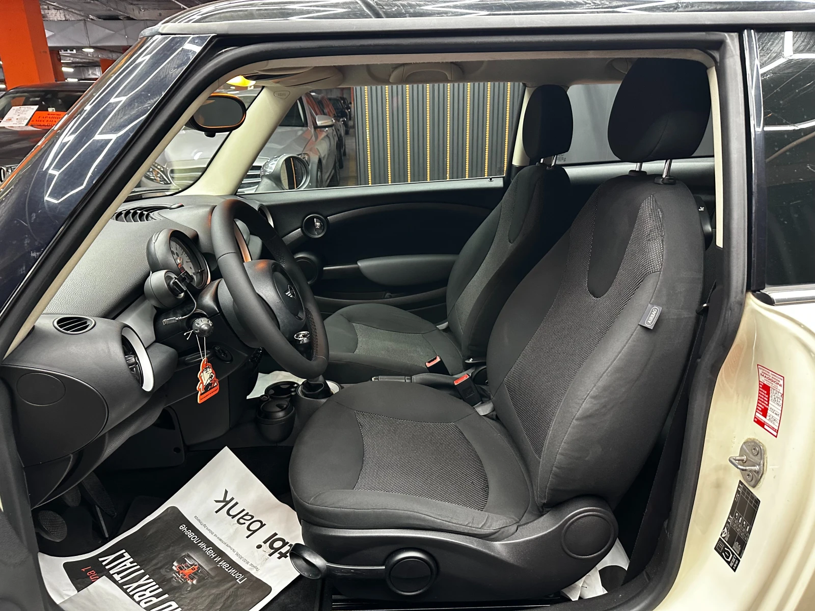 Mini One 1.6i 75 к.с., снимка 7 - Автомобили и джипове - 55483815