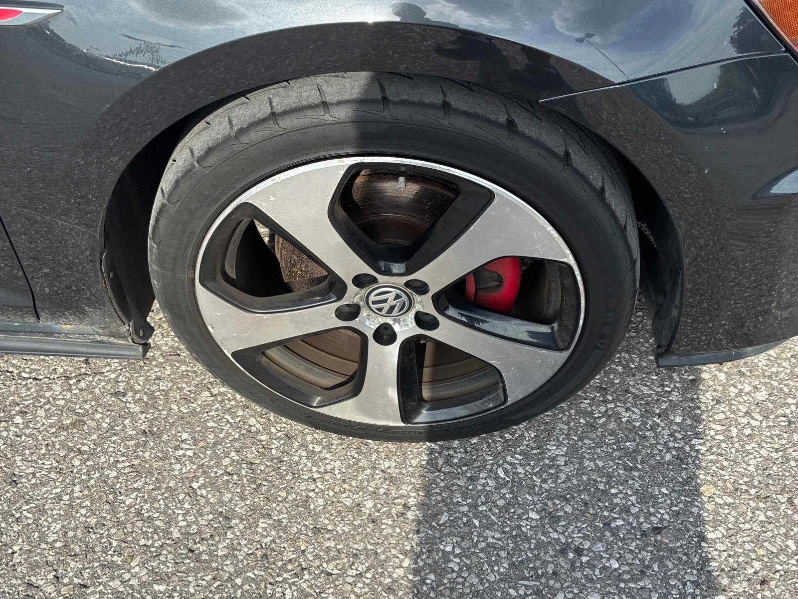 VW Golf GTI/CARFAX/ DSG/ПОДГРЕВ/КЛИП/ЗАДНА КАМЕРА/КОЖА , снимка 7 - Автомобили и джипове - 55827763