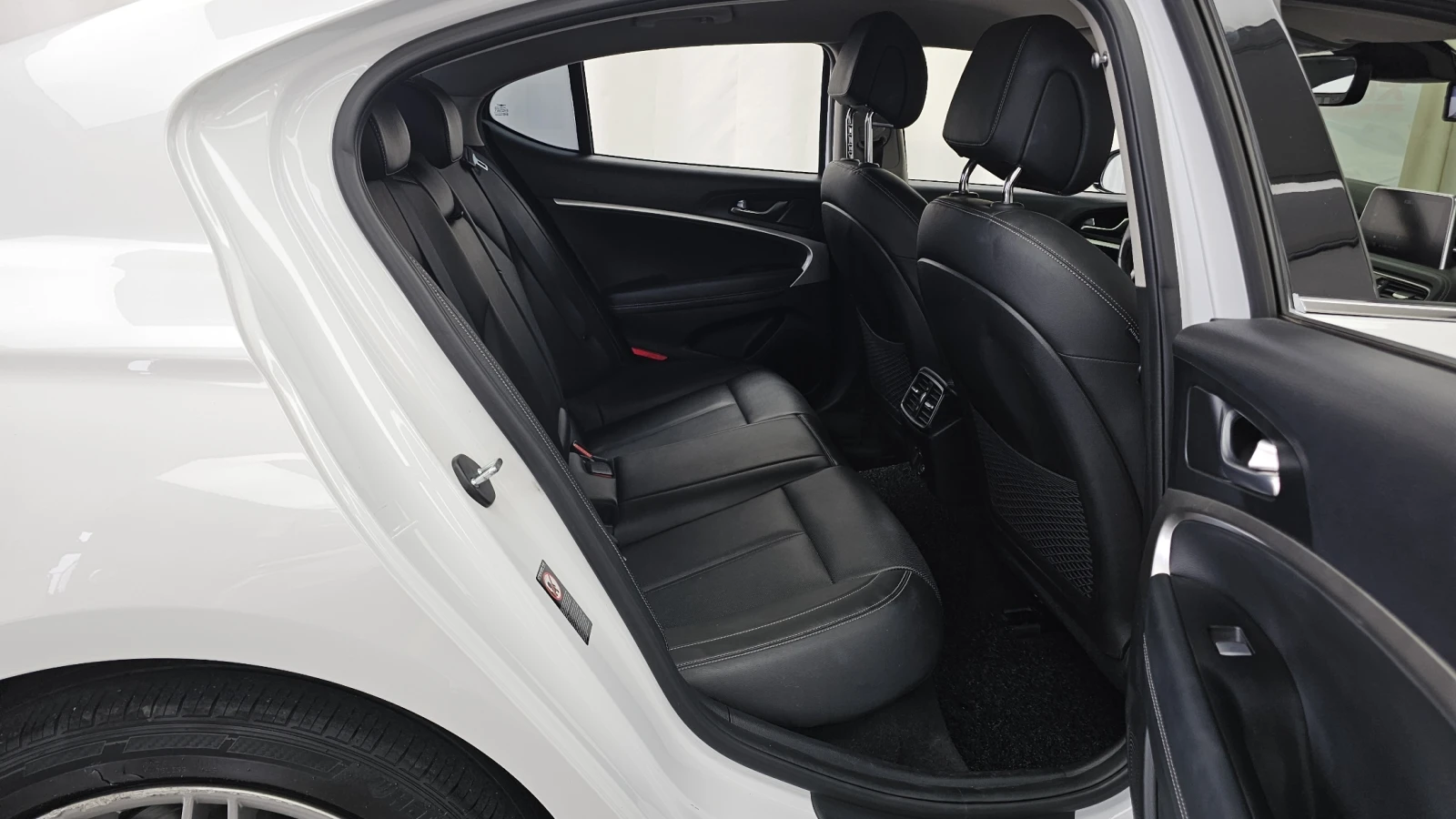 Genesis G70 2.0T 2WD ADVANCED autoprime.bg, снимка 12 - Автомобили и джипове - 55901630