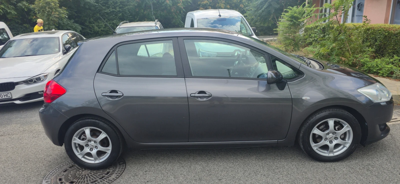 Toyota Auris, снимка 6 - Автомобили и джипове - 55953487